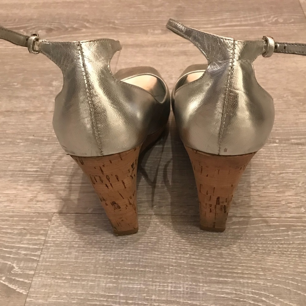 ⚡️SALE⚡️ Guess by Marciano silver and cork wedges - Picture 5 of 6